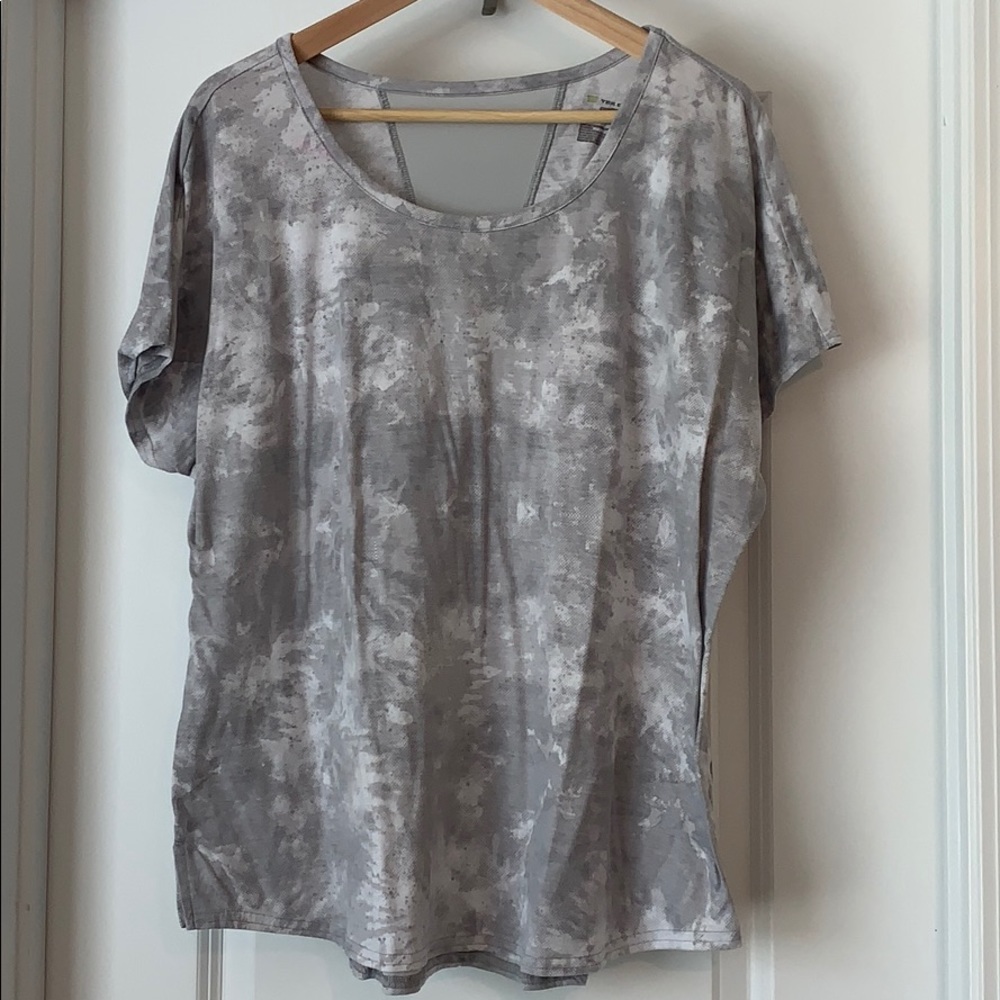 Tek Gear Gray Athletic Top XL